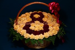 077 Корзина с розами из свеклы и репы 