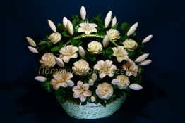 123 Корзина с розами и лилиями из кольраби "Нежность"  